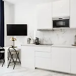 Modern studio next to Roland Garros Stadium